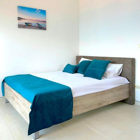 Blue Bay Apartments Krasići 外观 照片