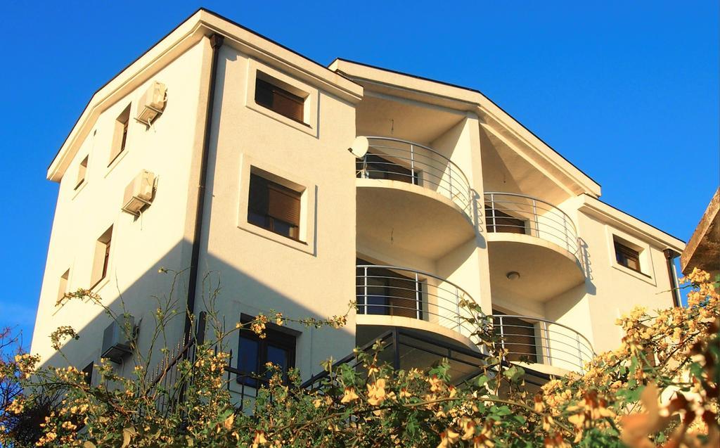 Blue Bay Apartments Krasići 外观 照片