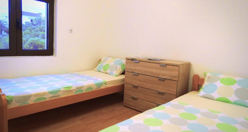 Blue Bay Apartments Krasići 外观 照片