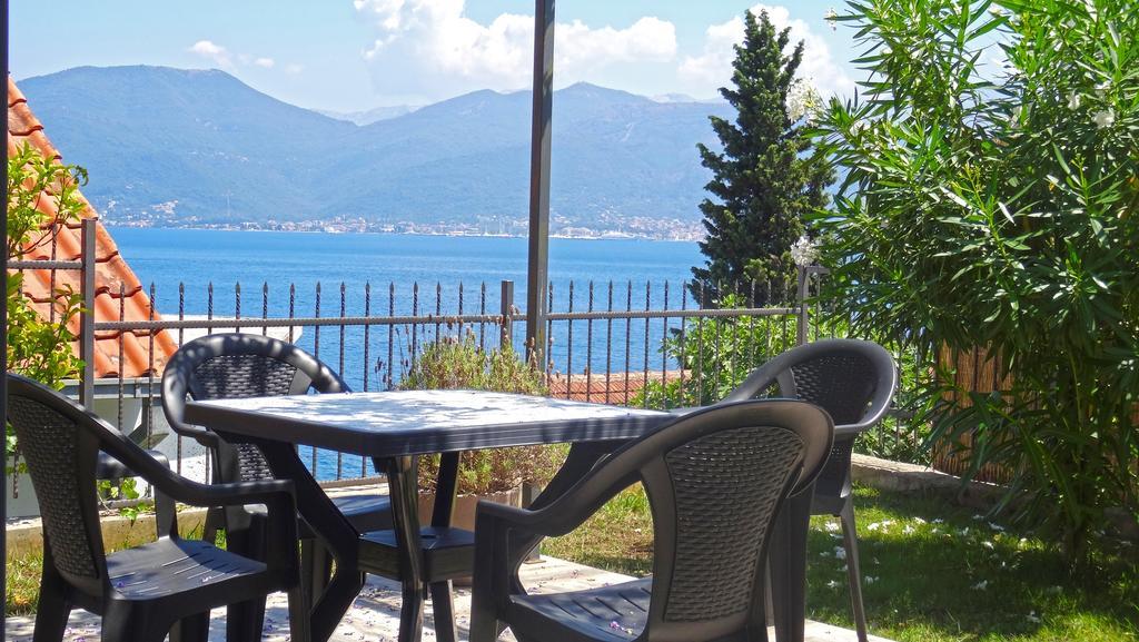 Blue Bay Apartments Krasići 外观 照片