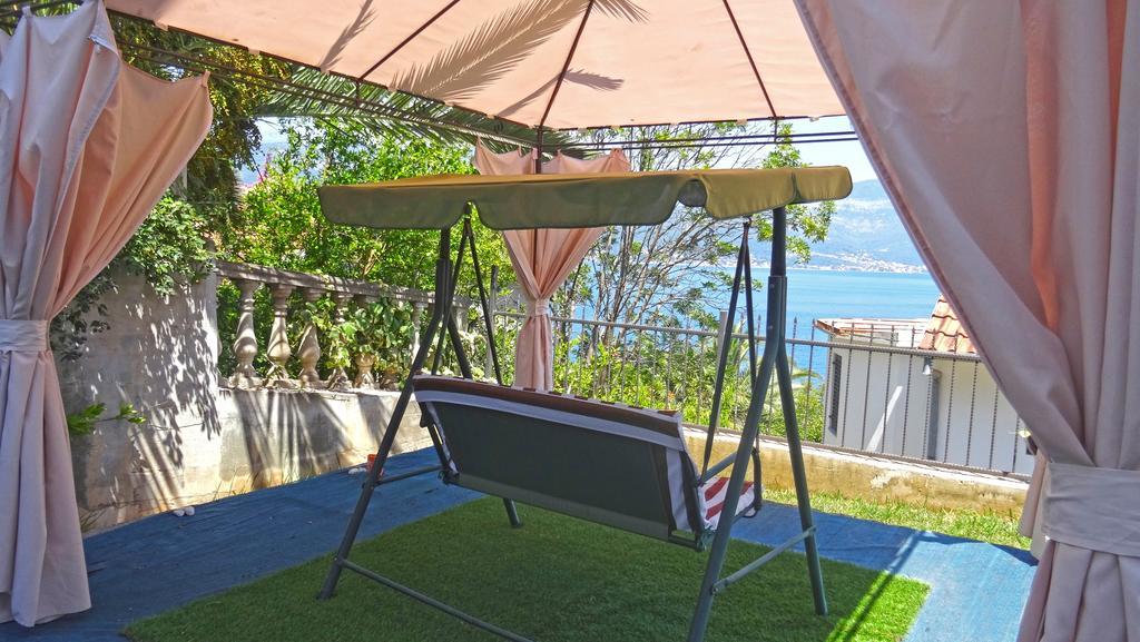 Blue Bay Apartments Krasići 外观 照片