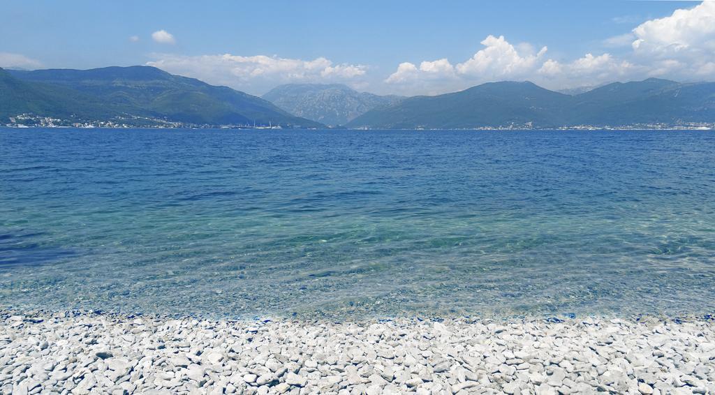 Blue Bay Apartments Krasići 外观 照片